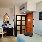 Feel Airport ゲストハウス ヴェネツィア