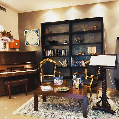 Casa de hóspedes Feel Airport