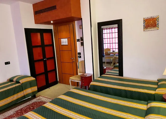 Feel Airport Casa de hóspedes