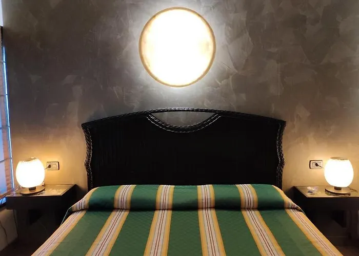 Casa de hóspedes Feel Airport 4*