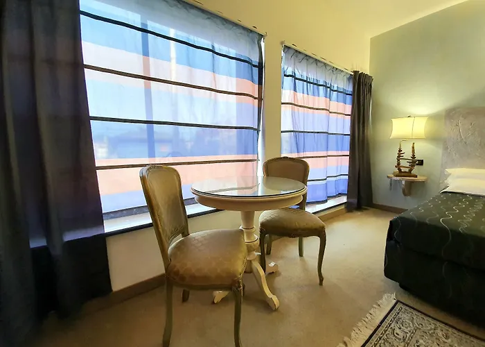 Casa de hóspedes Feel Airport 4*