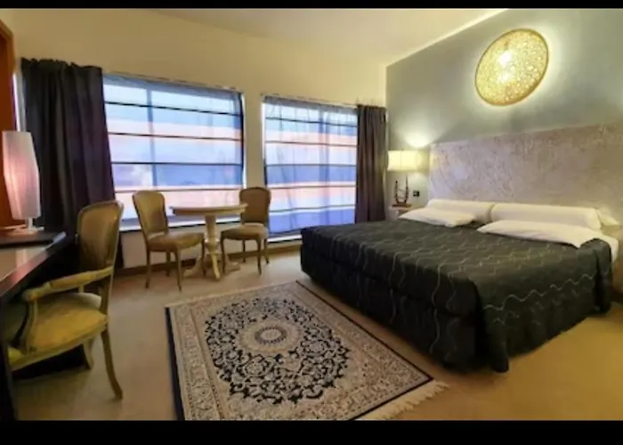 Casa de hóspedes Feel Airport 4*