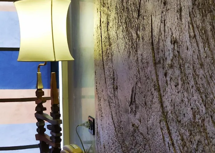 Casa de hóspedes Feel Airport 4*