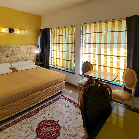Feel Airport Guest house