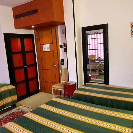 Feel Airport Guest house
